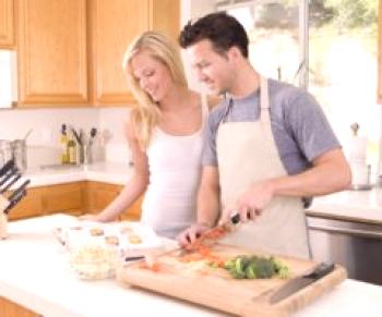 Jak se dostat svého manžela, aby vám pomohl kolem domu: tipy