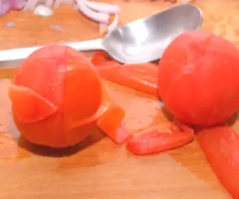 5 cool způsoby, jak rychle loupat rajče