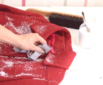 Jak vyčistit límec kabátu z různých druhů tkanin