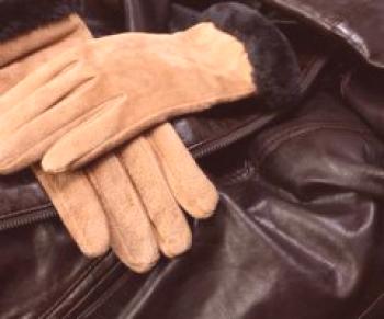 Jak čistit semišové rukavice doma