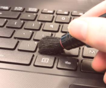 6 lifehacks pro vymazání klávesnice bez poškození cokoliv