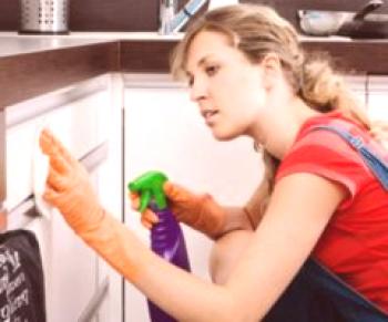 Než umýt plastovou kuchyň bez skvrn